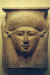 Hathor-Kopf in der gyptischen Abteilung im Louvre